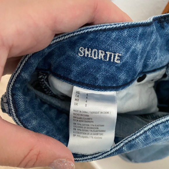 American Eagle Shortie Shorts Size 4 - Picture 6 of 7